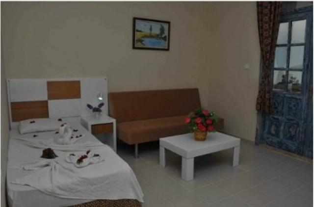 Victoria Suite Hotel & Spa ทูร์กุทริส ภายนอก รูปภาพ