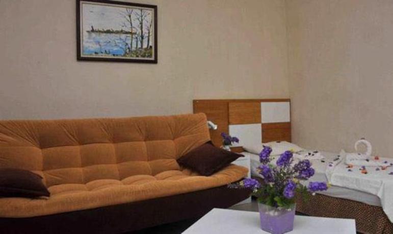 Victoria Suite Hotel & Spa ทูร์กุทริส ภายนอก รูปภาพ